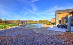 Villa 3 chambres avec piscine, terrasse, jardin et garage