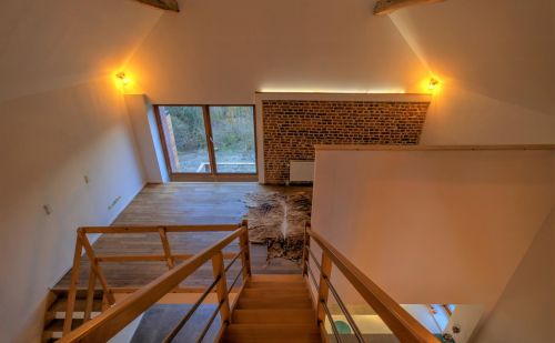 Grange aménagée en maison atypique Grange aménagée en maison atypique