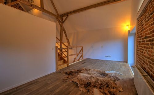 Grange aménagée en maison atypique Grange aménagée en maison atypique