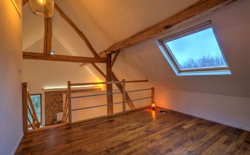 Grange aménagée en maison atypique Grange aménagée en maison atypique