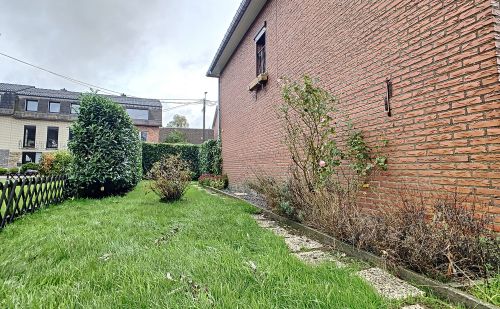 Maison 3 façades au calme à Welkenraedt