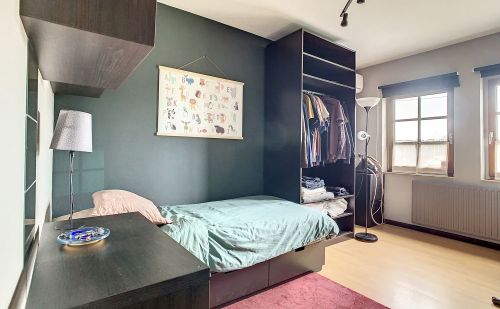 Maison 3 façades en bord de Meuse à Oupeye Maison 3 façades en bord de Meuse à Oupeye