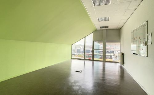 Maison de commerce ou de bureaux au centre de Seraing Maison de commerce ou de bureaux au centre de Seraing