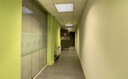 Maison de commerce ou de bureaux au centre de Grâce-Hollogne