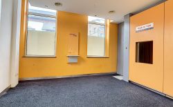 Maison de commerce au centre de Hamoir