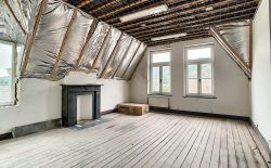 Maison de commerce au centre de Hamoir