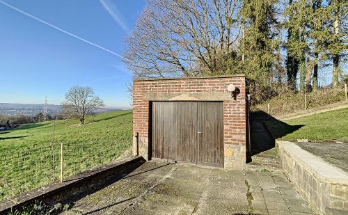 Maison 3 façades avec vue sur la vallée à Romsée