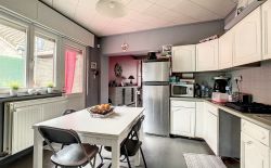 Grande maison 3 façades à Romsée Grande maison 3 façades à Romsée