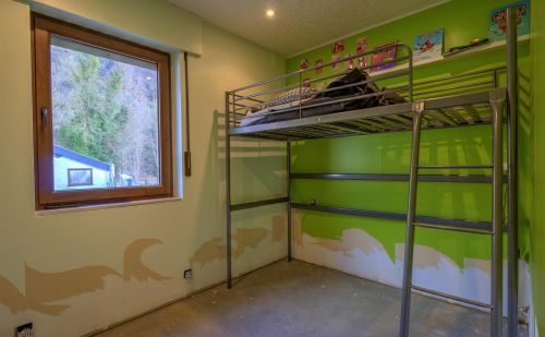 Bungalow 3 chambres avec jardin, garage et boxes à chevaux Bungalow 3 chambres avec jardin, garage et boxes à chevaux