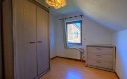 Villa 3 chambres à rafraîchir avec garage et jardin Villa 3 chambres à rafraîchir avec garage et jardin