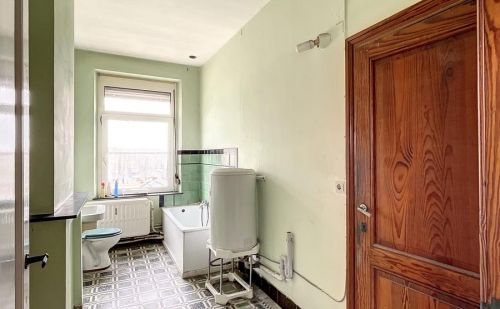 Maison de caractère 6 chambres à vendre à Herstal