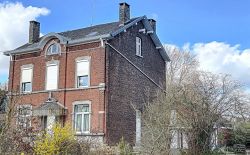 Maison de caractère 6 chambres à vendre à Herstal