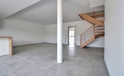Appartement duplex en bord de Meuse à Oupeye
