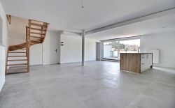 Appartement duplex en bord de Meuse à Oupeye