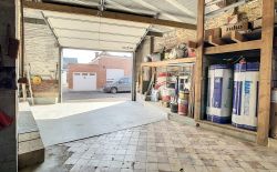 Entrepôt et bureaux au centre d'Angleur Entrepôt et bureaux au centre d'Angleur