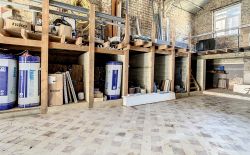 Entrepôt et bureaux au centre d'Angleur Entrepôt et bureaux au centre d'Angleur