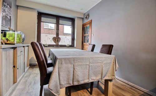 Maison 3 façades idéalement situé à Seraing