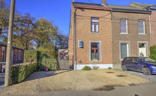 Maison 2 chambres avec parking et jardin