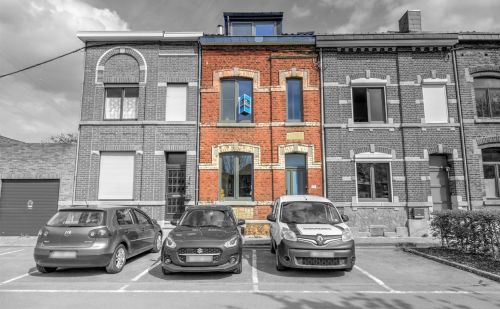 Maison 3 chambres à rénover avec jardin et garage