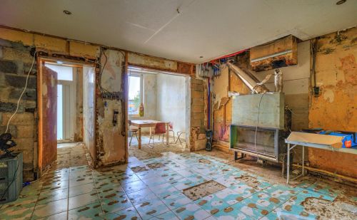 Maison 3 chambres à rénover avec jardin et garage