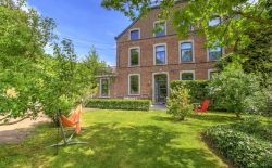 Maison de caractère 5 chambres avec jardin et parking