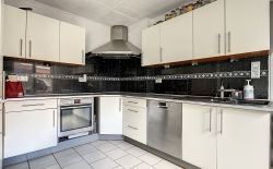 Grande maison quartier Ransy à Vaux-sous-Chèvremont