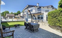 Maison 4 chambres avec piscine Maison 4 chambres avec piscine