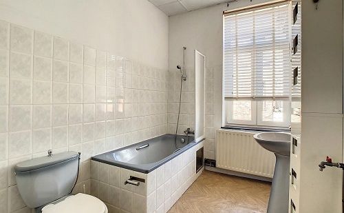 Immeuble mixte 2 chambres à Montegnée