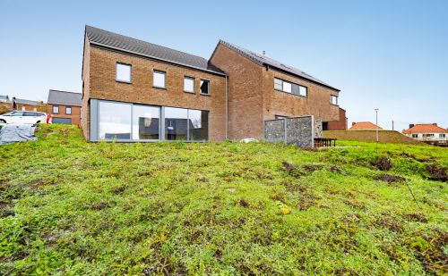 Maison en gros-œuvre fermé dans un nouveau lotissement