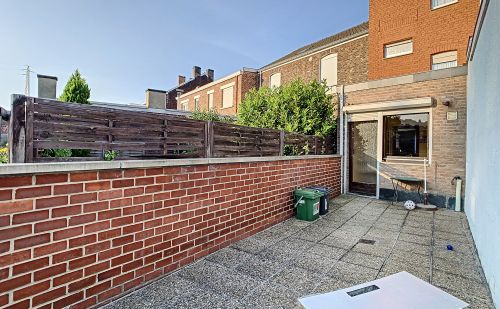 Maison 2 chambres + bureau avec jardin Maison 2 chambres + bureau avec jardin