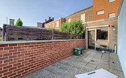 Maison 2 chambres + bureau avec jardin Maison 2 chambres + bureau avec jardin