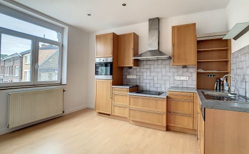 Maison de commerce ou pour profession libérale au centre de Vaux-sous-Chèvremont