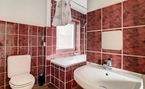 Maison de commerce ou pour profession libérale au centre de Vaux-sous-Chèvremont