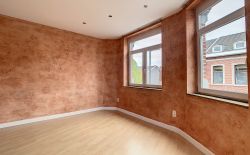 Maison de commerce ou pour profession libérale au centre de Vaux-sous-Chèvremont