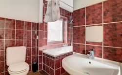 Maison de commerce ou pour profession libérale au centre de Vaux-sous-Chèvremont