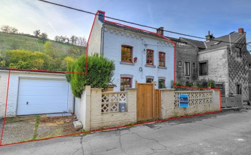 Maison 3 chambres à rénover avec terrasse et garage Maison 3 chambres à rénover avec terrasse et garage
