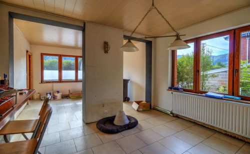 Maison 2 chambres à rafraîchir avec petit jardin