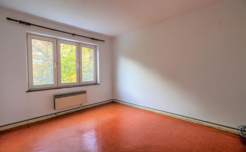 Maison 4 chambres à rénover avec jardin et garage