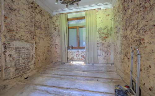 Spacieuse maison à rénover avec jardin