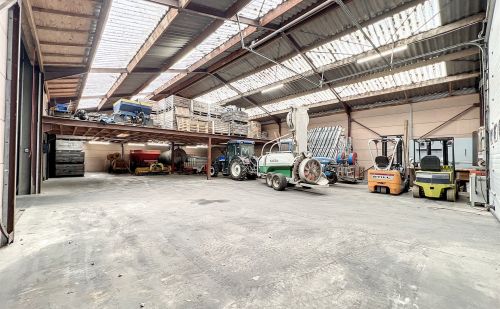 Entrepôt à vendre à Riemst