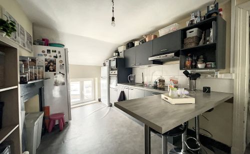 Appartement situé au centre de Vaux s/Chèvremont Appartement situé au centre de Vaux s/Chèvremont