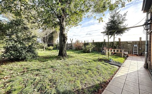 Terrain et 2 habitations à vendre à Hermée Terrain et 2 habitations à vendre à Hermée