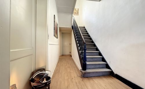 Terrain et 2 habitations à vendre à Hermée Terrain et 2 habitations à vendre à Hermée