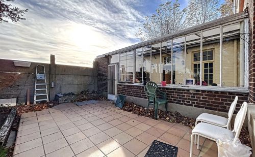 Terrain et 2 habitations à vendre à Hermée Terrain et 2 habitations à vendre à Hermée