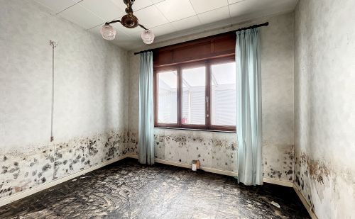 Maison 3 façades au centre de Vaux-s-Chèvremont Maison 3 façades au centre de Vaux-s-Chèvremont