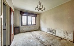 Maison 3 façades au centre de Vaux-s-Chèvremont Maison 3 façades au centre de Vaux-s-Chèvremont