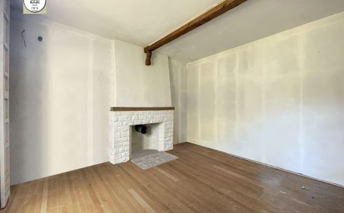 Ancien moulin à vendre sur terrain de 3000 m² Ancien moulin à vendre sur terrain de 3000 m²