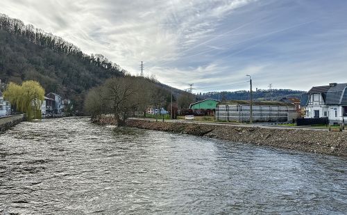Maison entièrement rénovée au centre de Vaux-sous-Chèvremont