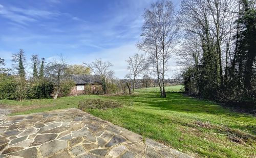 Villa sur terrain de 1800m² à Beaufays