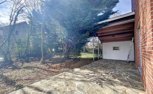Villa sur terrain de 1800m² à Beaufays
